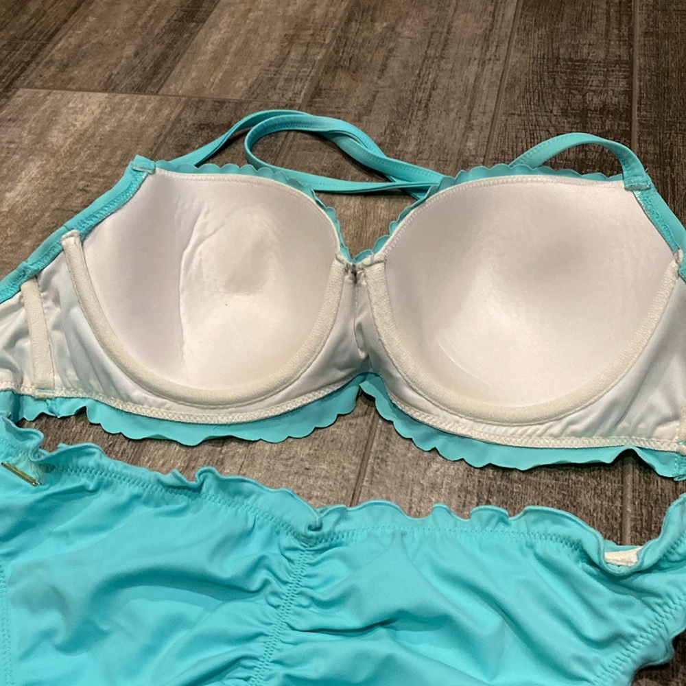 VICTORIA’s Secret bikini - Picture 6 of 9